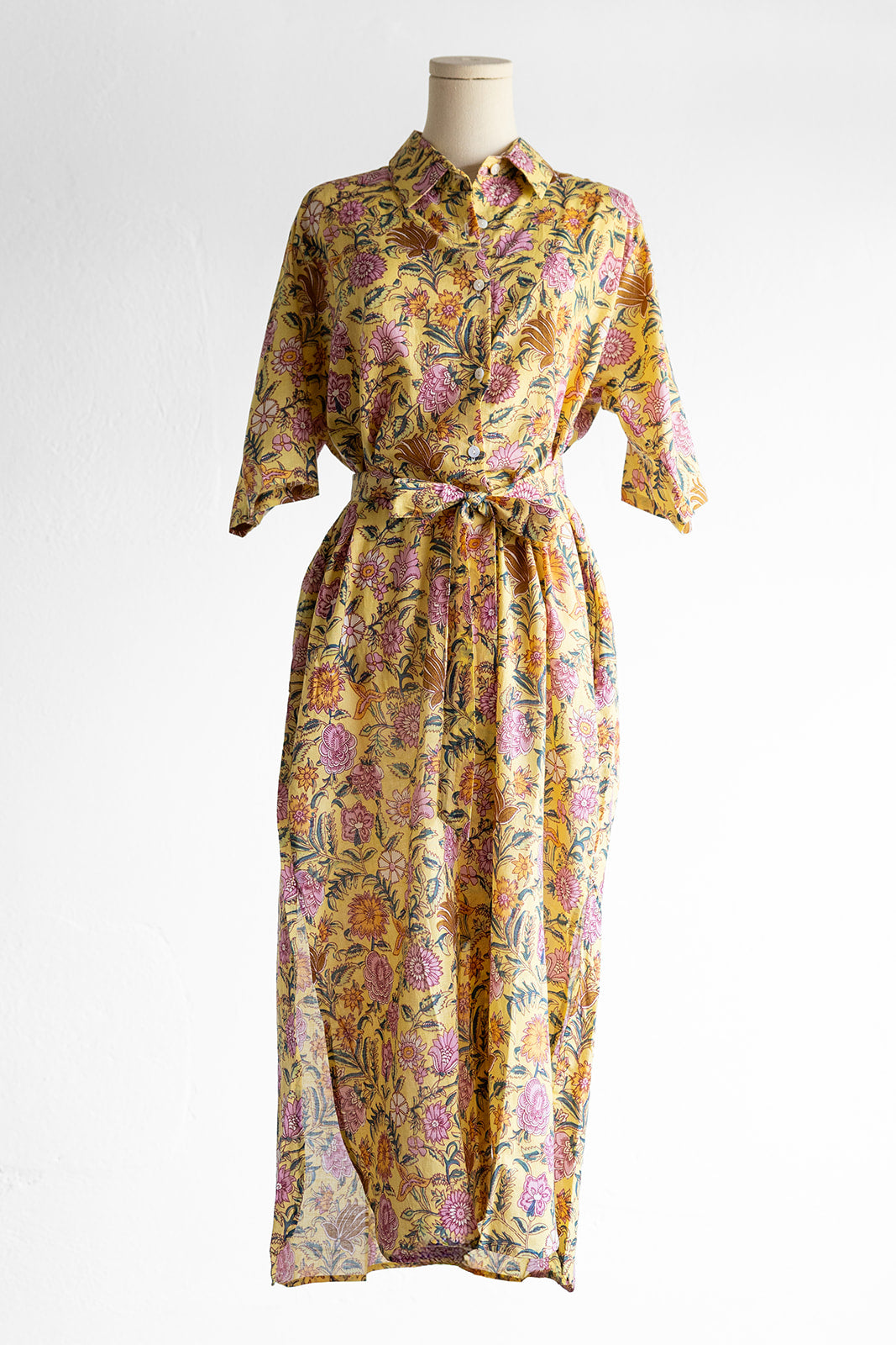 Dress Manav