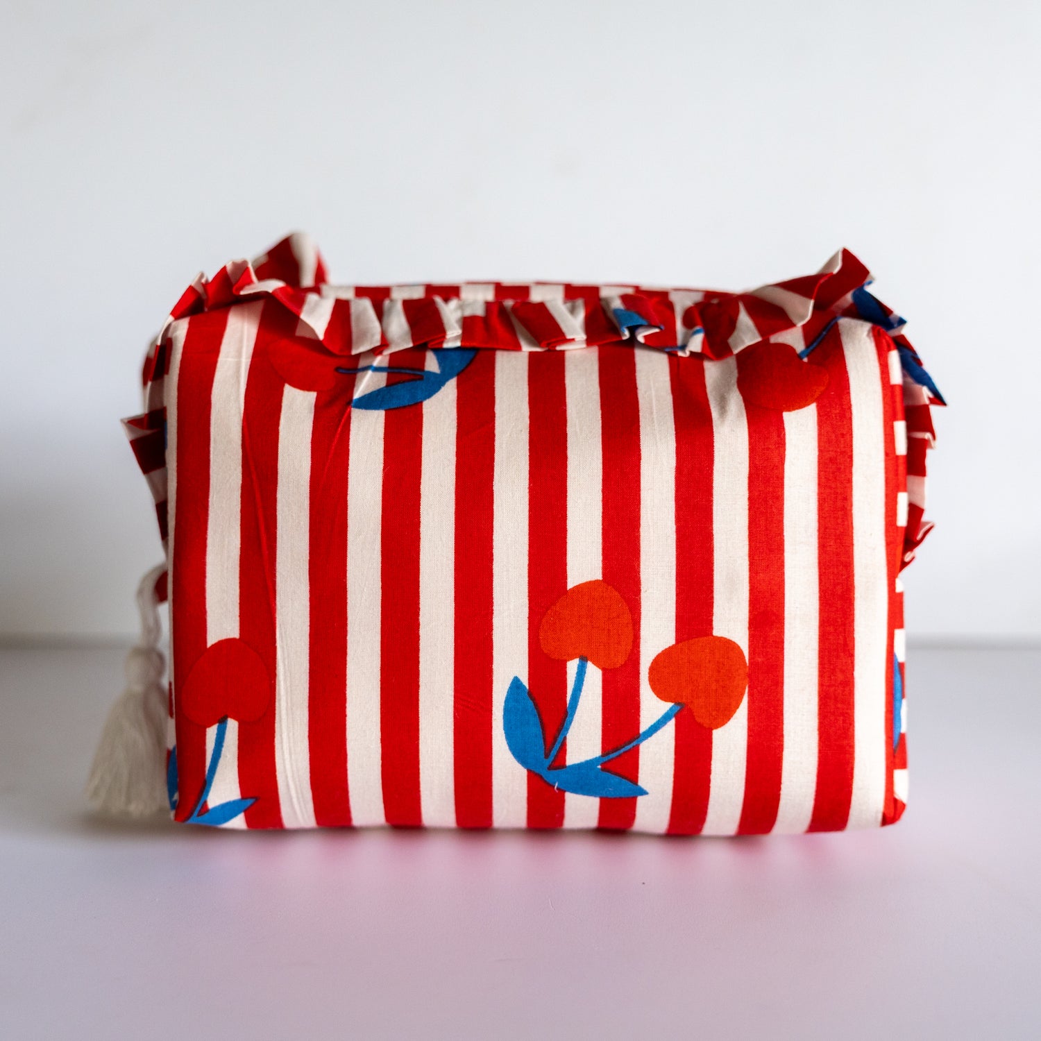 Cosmetic Olanes Cheri