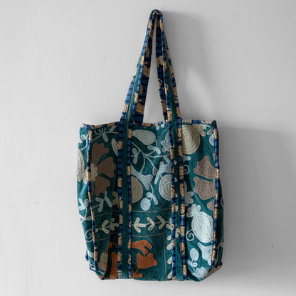 Tote Velvet Bordada Asim