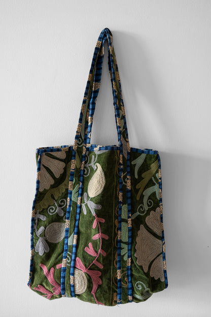 Tote Velvet Bordada Vasu