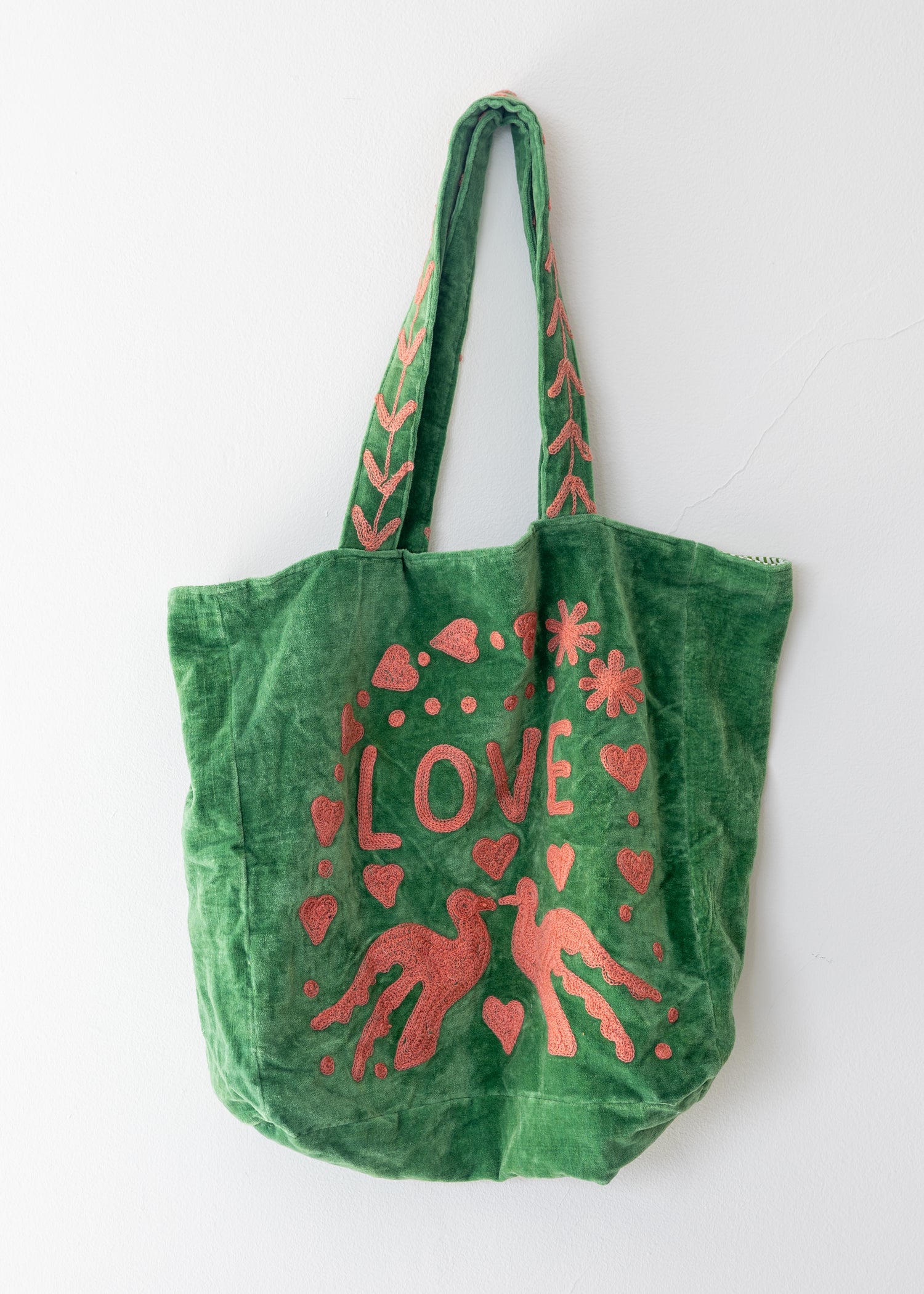 Tote Velvet Bordada Hara